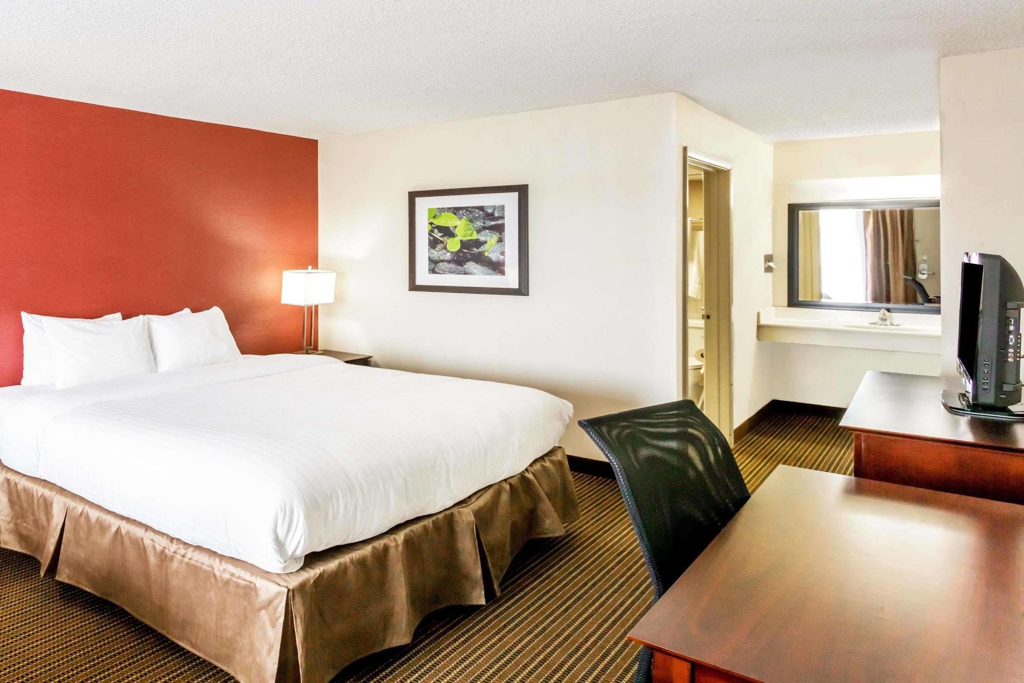 Ramada By Wyndham Salt Lake City North Temple Exterior foto