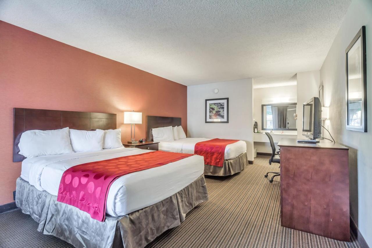 Ramada By Wyndham Salt Lake City North Temple Exterior foto